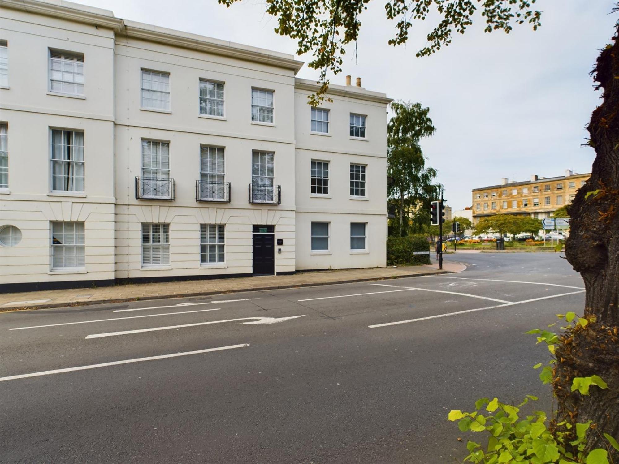 Belle Vue Regency King Size W Free Parking Daire Cheltenham Dış mekan fotoğraf